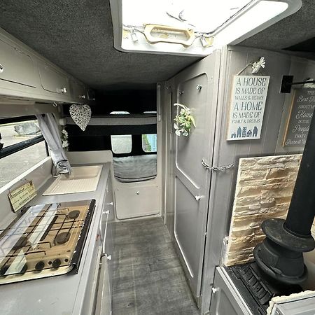 Retro Camper Hire Hotel Dublin Exterior photo