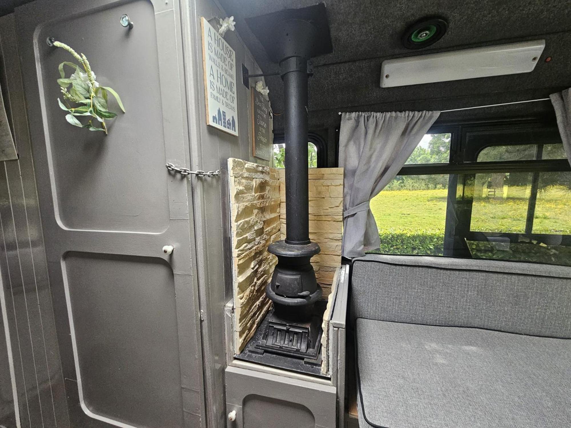 Retro Camper Hire Hotel Dublin Exterior photo